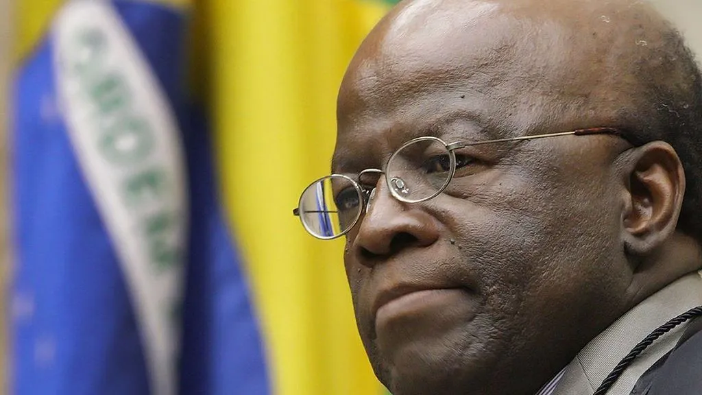 Joaquim Barbosa está animado e sairá em campanha, diz presidente do DC